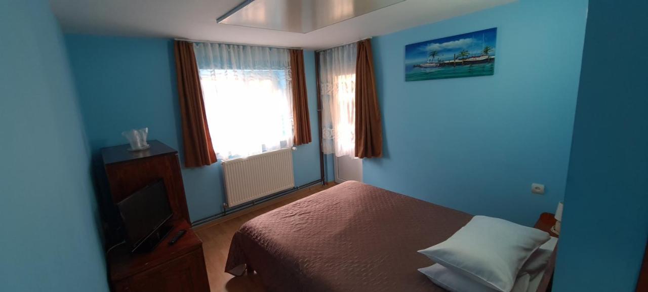 Pensiunea Aurora - Great Hostel Voineasa Eksteriør bilde
