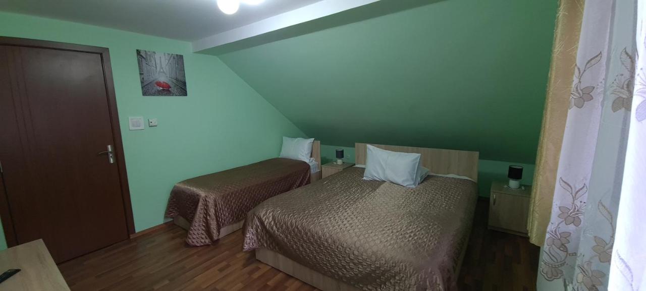 Pensiunea Aurora - Great Hostel Voineasa Eksteriør bilde
